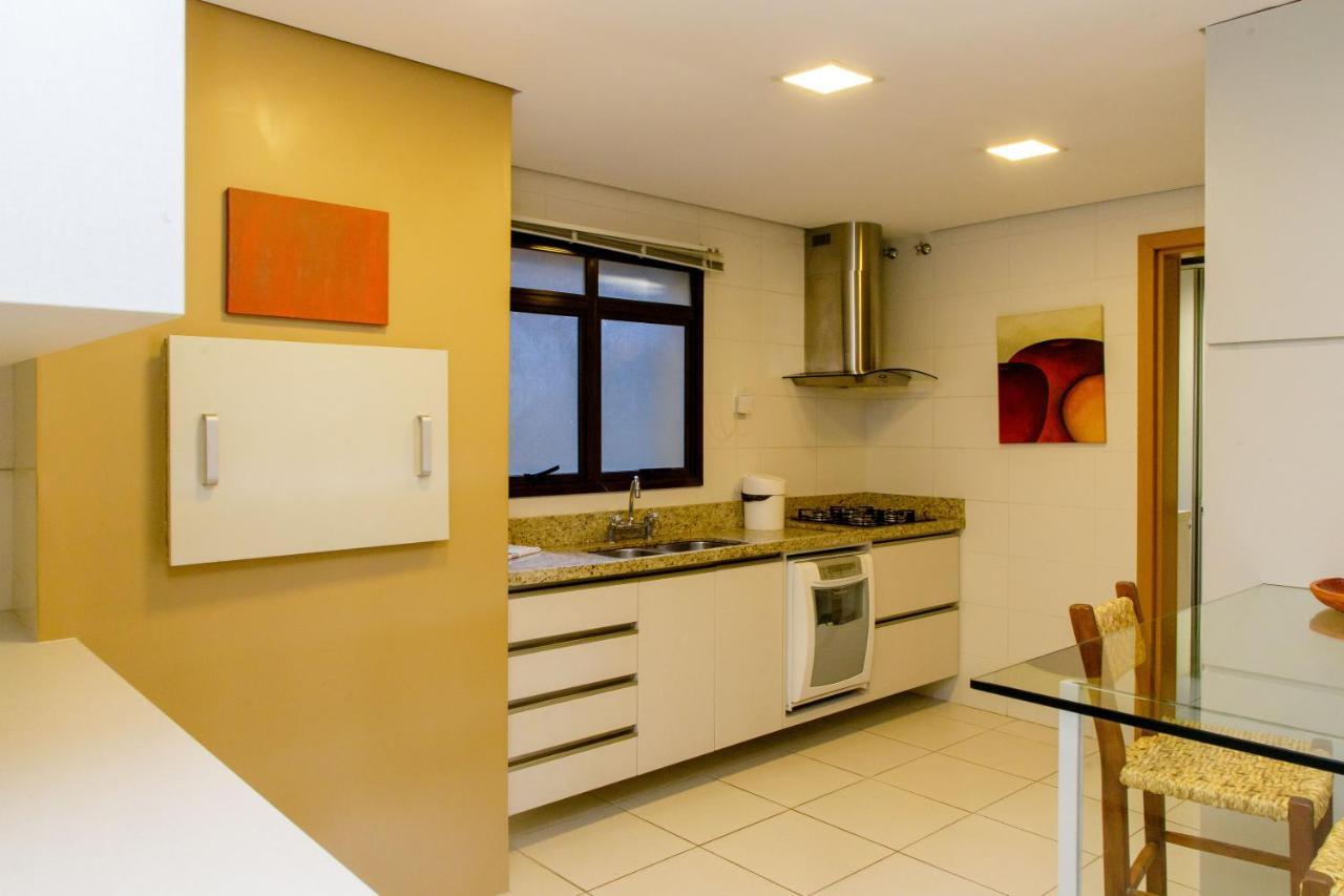 Apartamento super agradável no centro de Gramado Esterno foto